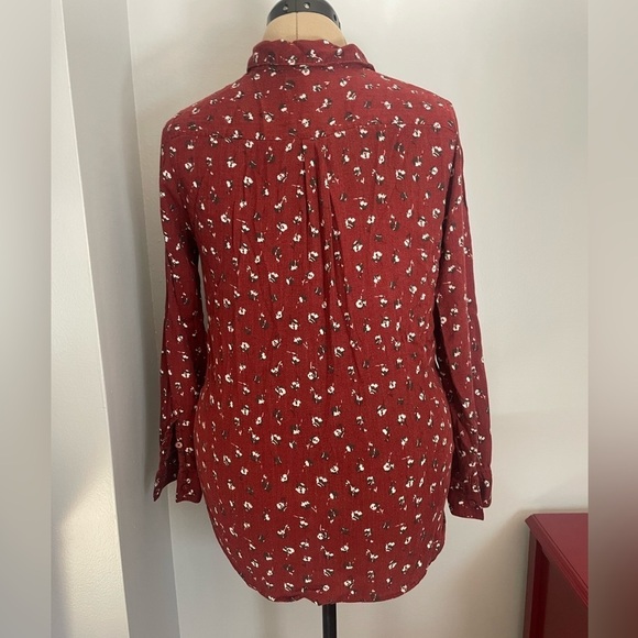 Banana Republic boyfriend fit button up - Picture 4 of 4